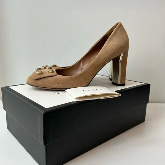 Spectacular Gucci suede heels - Picture 2 of 13